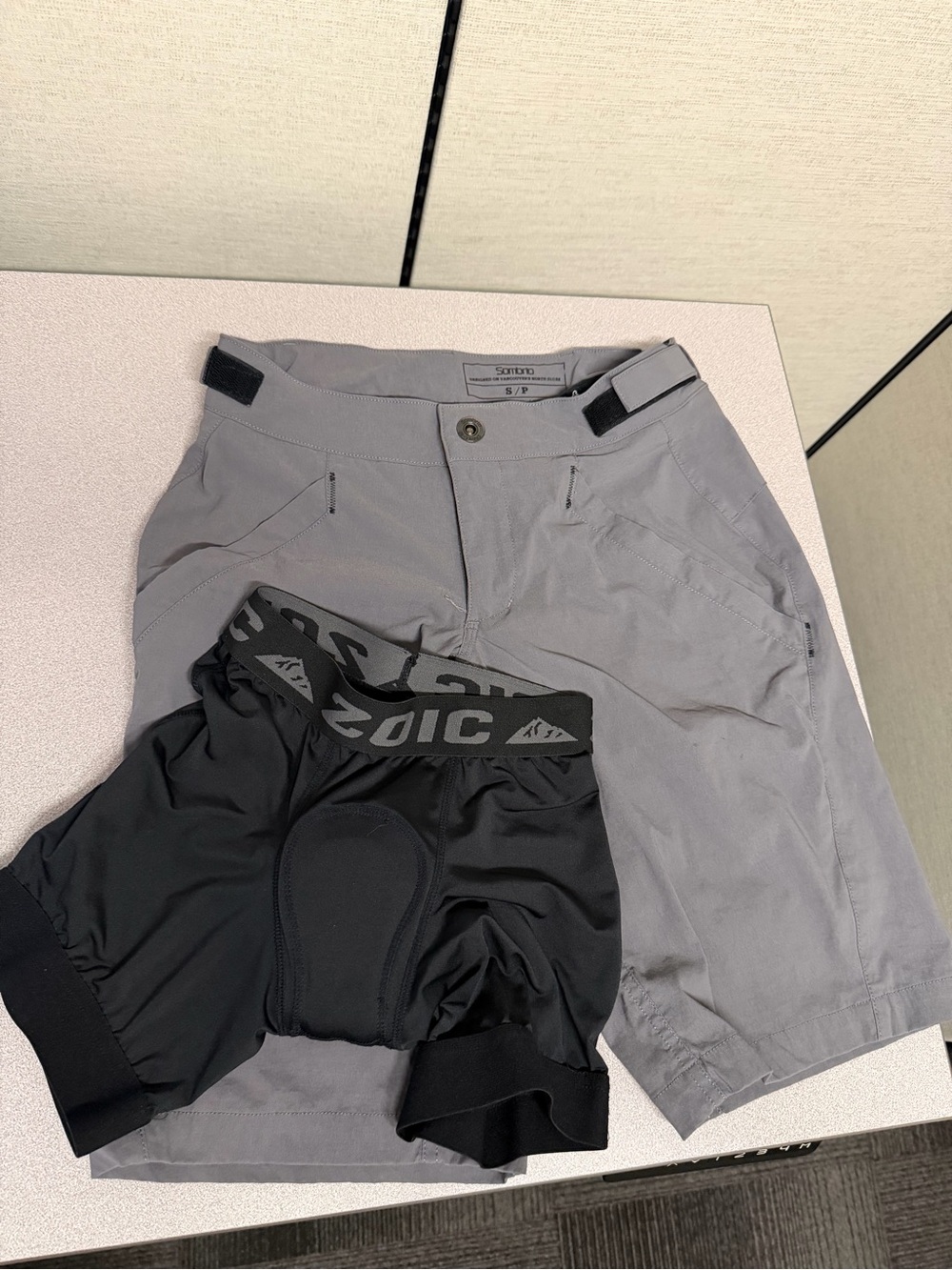 Men's Gray Hybrid Bike Shorts with Black Padded Liner